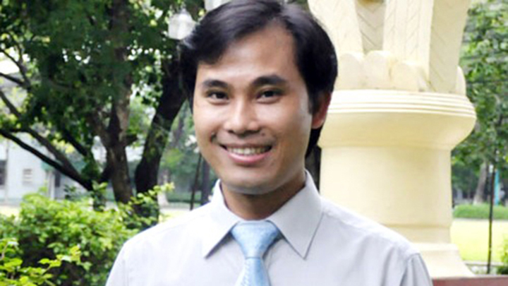 Giảng viên 36 tuổi trở thành giáo sư