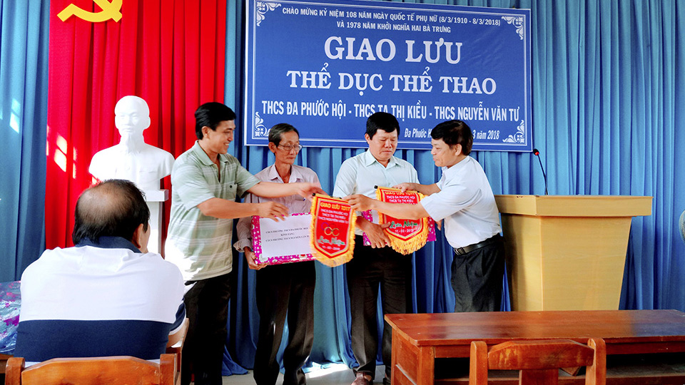 Giao lưu thể dục thể thao 11/3/2018