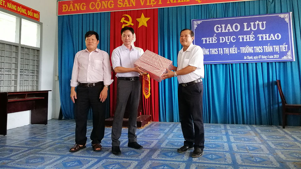 Giao lưu thể dục thể thao 07/4/2019