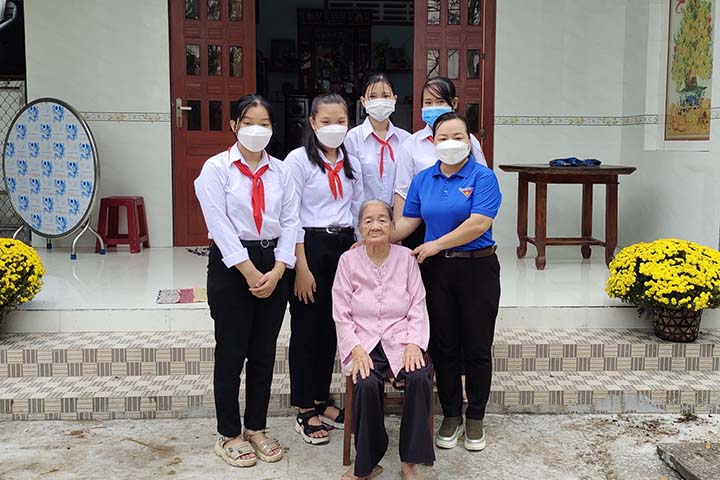 Hành động nhỏ – Nghĩa tri ân (31/01/2022 nhằm ngày 28 Tết)