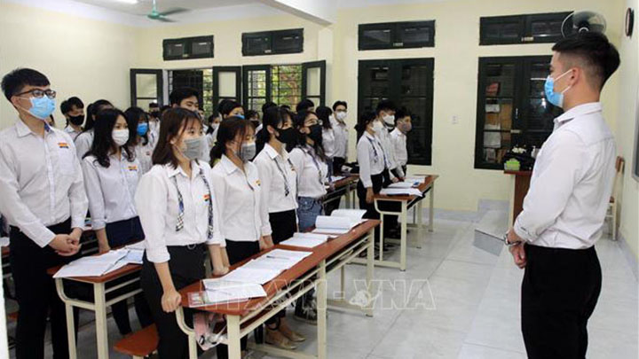 Bộ Y tế đề nghị học sinh, sinh viên, giáo viên và người lao động phải đeo khẩu trang