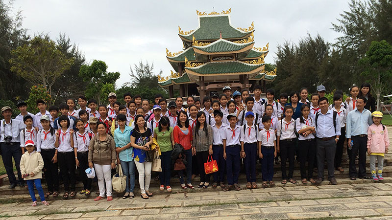 Về nguồn: Lăng Nguyễn Đình Chiểu và Khu lưu niệm nữ tướng Nguyễn Thị Định